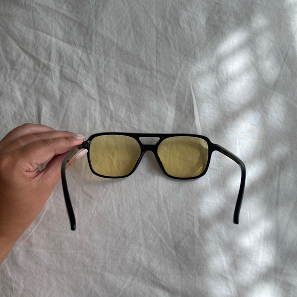 Sunglasses - Picture 5 of 6